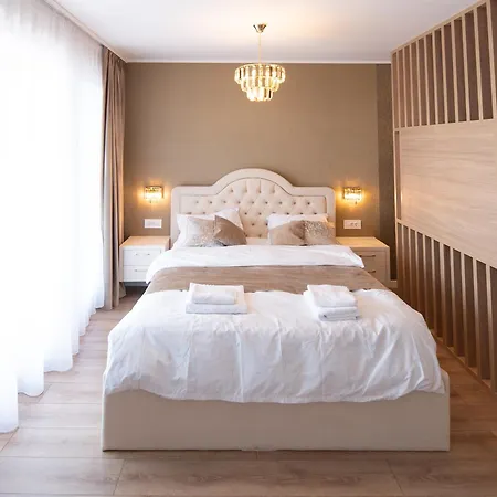 Uranus Luxury Studio *