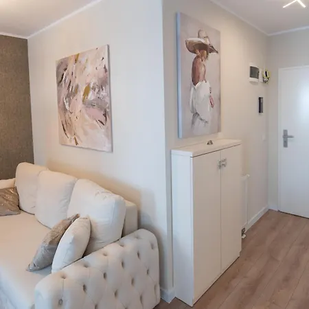 Apartment Uranus Luxury Studio